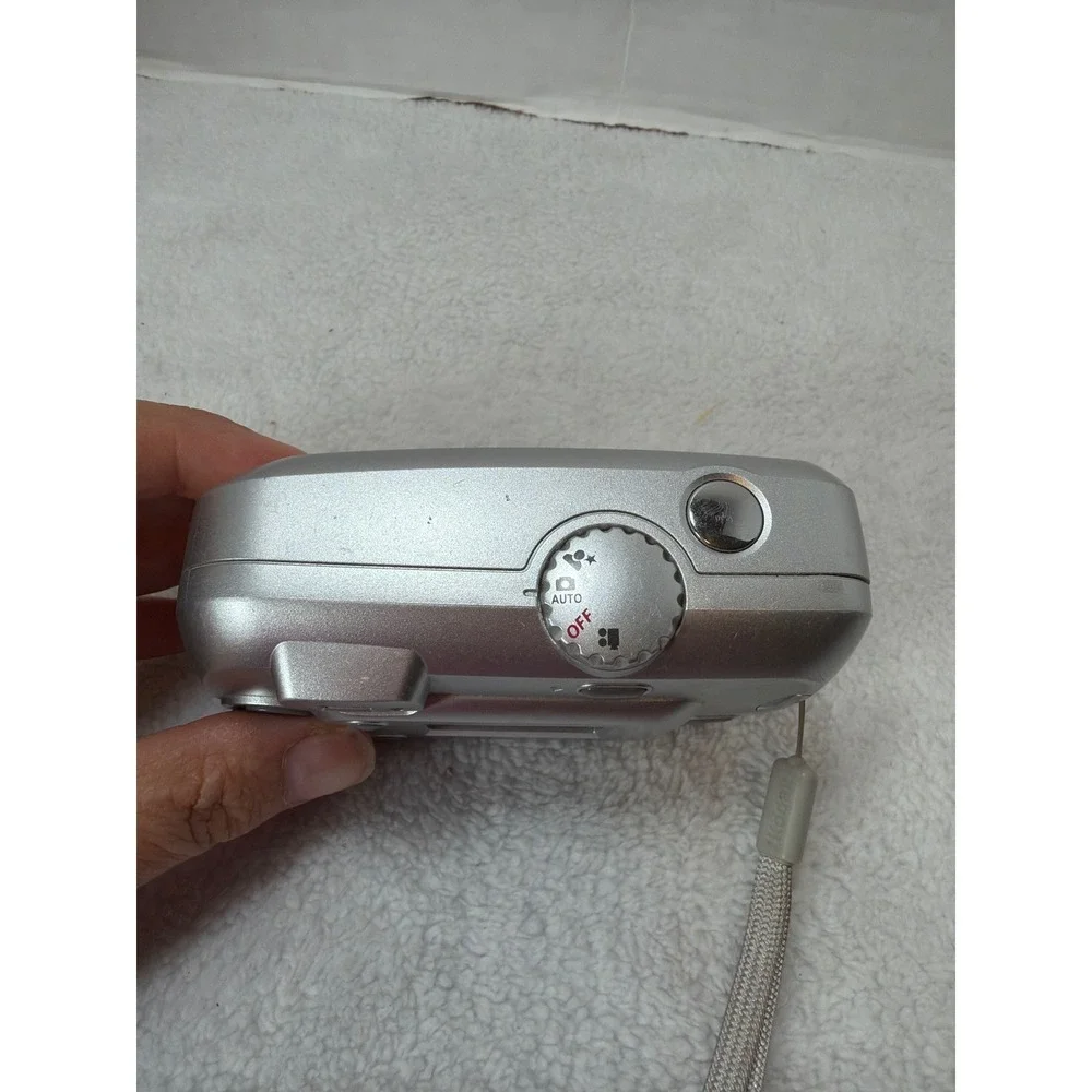 Kodak EasyShare C300 Digital Camera Silver Vintage Digicam 37mm Lens Working!